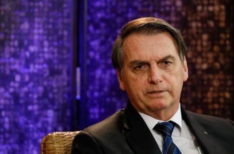 Bolsonaro sanciona auxílio para estados e municípios