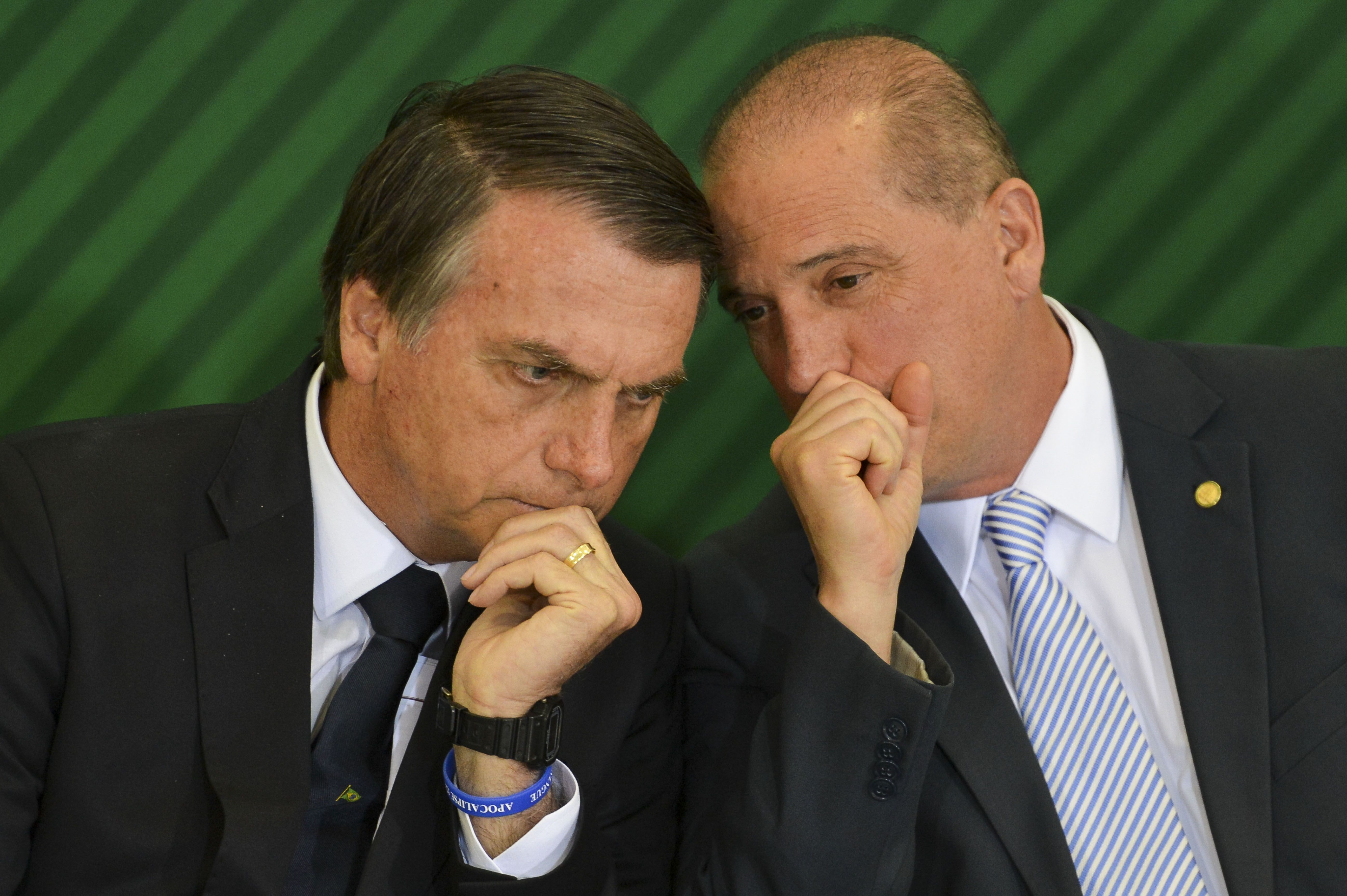 Governo quer ampliar auxílio emergencial, mas valor ainda não foi definido