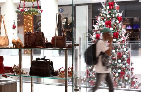 Comércio deve contratar 73,1 mil temporários para o Natal
